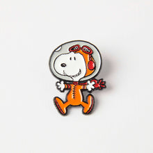 Load image into Gallery viewer, Magpie x Peanuts - Snoopy Space Astronaut Pin Badge