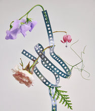 Load image into Gallery viewer, Bon Parfumeur Eau de Parfum 101. Rose, sweet pea and white cedar - an elegant fresh rose. 30ml / 1 fl.oz.