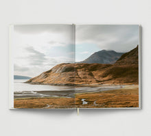 Load image into Gallery viewer, Slow Travel Britain - Liz Schaffer - Hoxton Mini Press