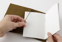 Load image into Gallery viewer, TRAVELER'S notebook - Olive coloured leather - Passport Size