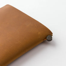 Load image into Gallery viewer, TRAVELER&#39;S COMPANY notebook - Camel coloured leather regular size

