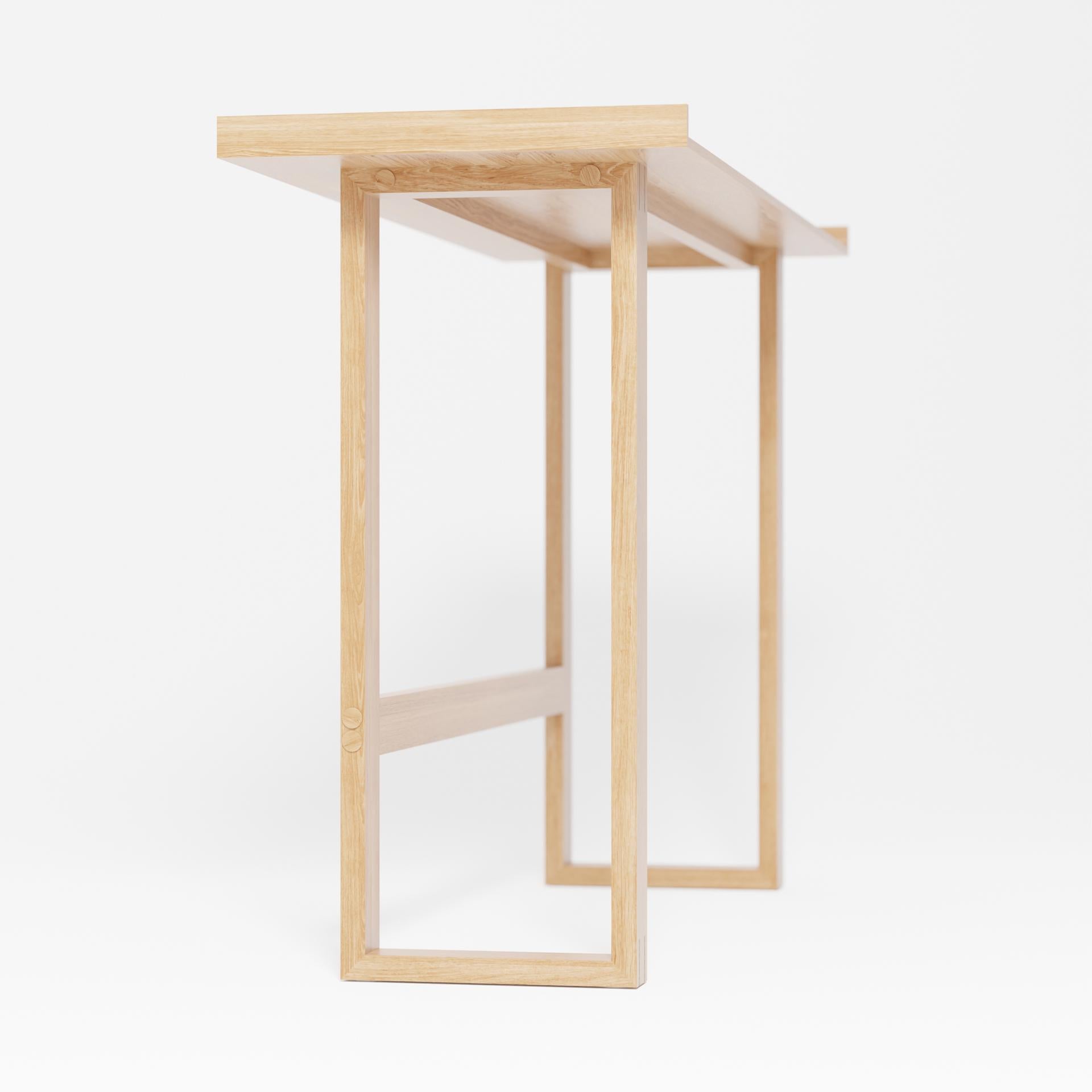 Slim clearance laptop table