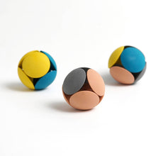 Load image into Gallery viewer, Eraser Ball - multifunctional desk tool - HMM
