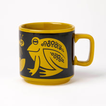Load image into Gallery viewer, NEW!  Frog and Fly Mug - Magpie x Hornsea
