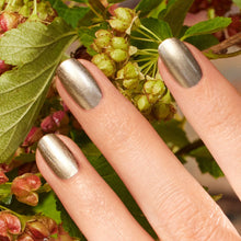 Load image into Gallery viewer, Manucurist Paris &quot;Green&quot; Nail Polish - Metallic
