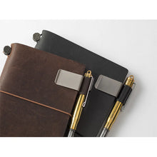 Load image into Gallery viewer, TRAVELER&#39;S Company notebook refill 016 - Penholder - Black
