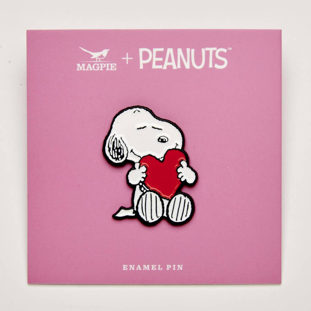 Magpie x Peanuts - Give Hugs heart vibe pin