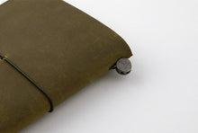 Load image into Gallery viewer, TRAVELER'S notebook - Olive coloured leather - Passport Size
