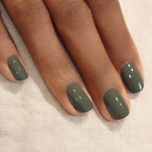 Load image into Gallery viewer, Manucurist Paris &quot;Green&quot; Nail Polish - Khaki
