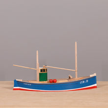 Load image into Gallery viewer, Personalised Wooden Boats
