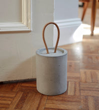 Load image into Gallery viewer, Door Stop in concrete and leather
