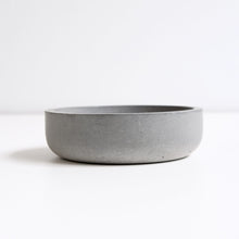 Load image into Gallery viewer, Utility Bowl in concrete - small / 15cm

